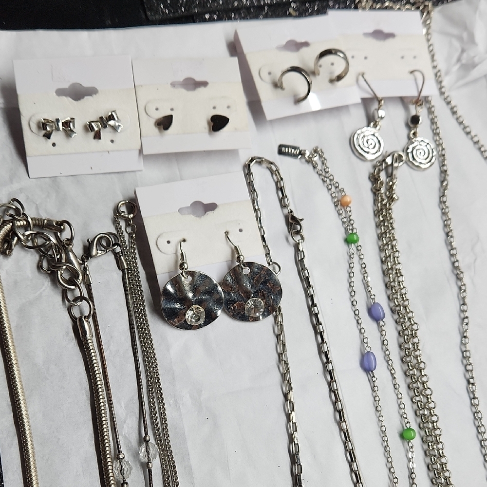 Silver-tone Themed Bundle - Picture 3 of 14